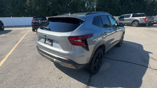 Used 2024 Chevrolet Trax ACTIV w/ Sunroof Package FWD image 8