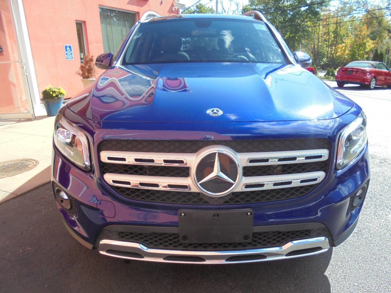 Used 2020 Mercedes-Benz GLB 250 4MATIC w/ Premium Package image 20