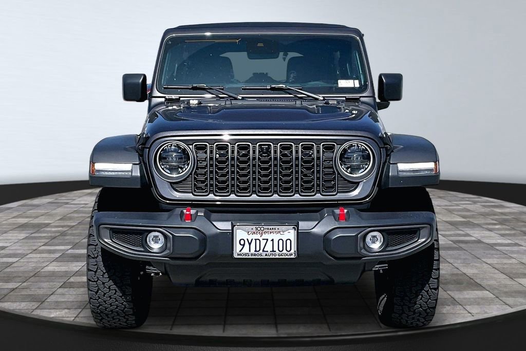 Certified 2025 Jeep Wrangler Unlimited Rubicon w/ Convenience Group AWD/4WD image 27