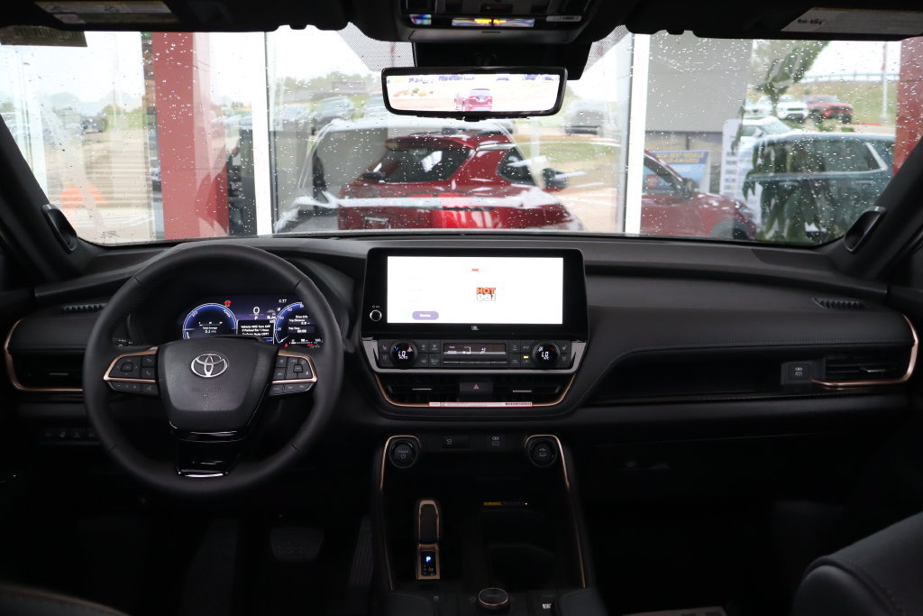 New 2026 Toyota Grand Highlander AWD Hybrid image 35