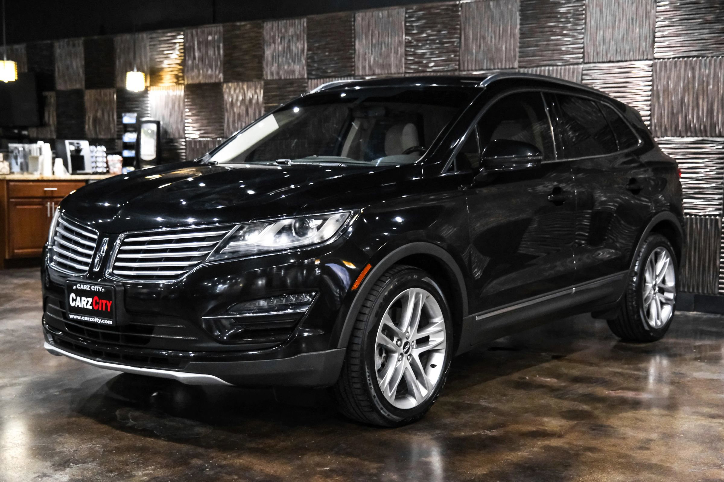 Used 2015 Lincoln MKC AWD w/ Equipment Group 102A Reserve image 7