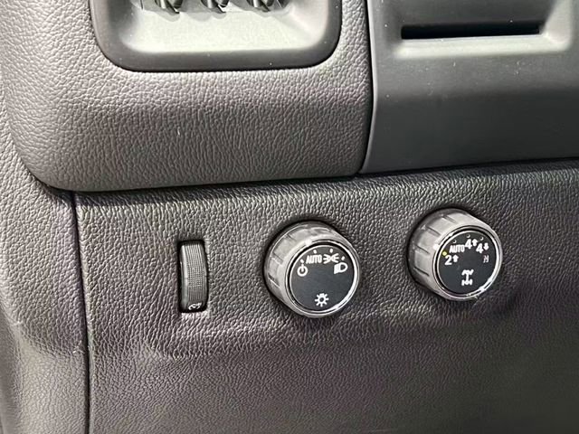 Used 2022 Chevrolet Colorado LT w/ Safety Package image 33
