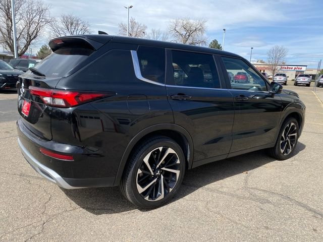 Used 2024 Mitsubishi Outlander SE image 5