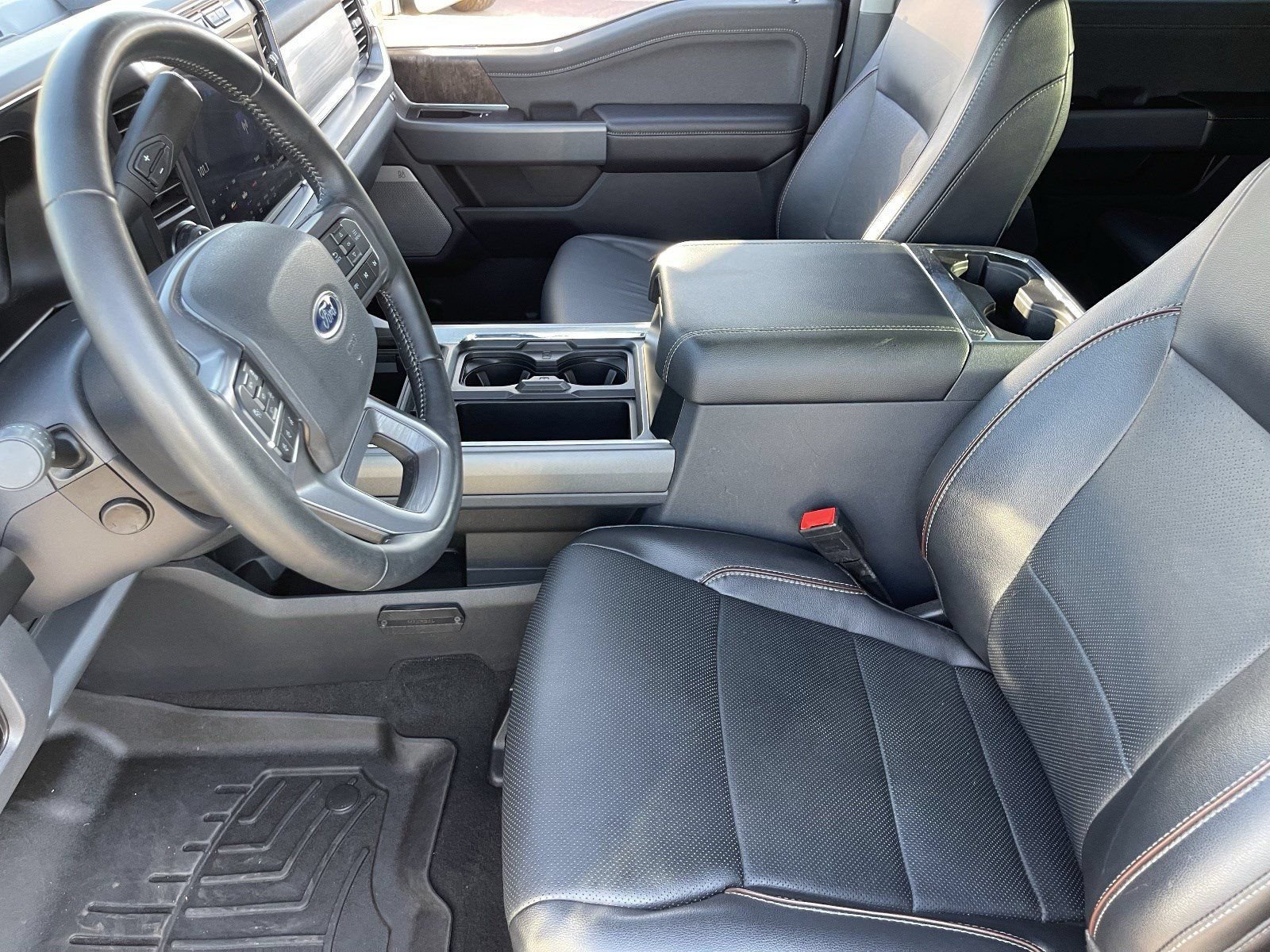 Used 2023 Ford F250 Lariat w/ Lariat Ultimate Package AWD/4WD image 21