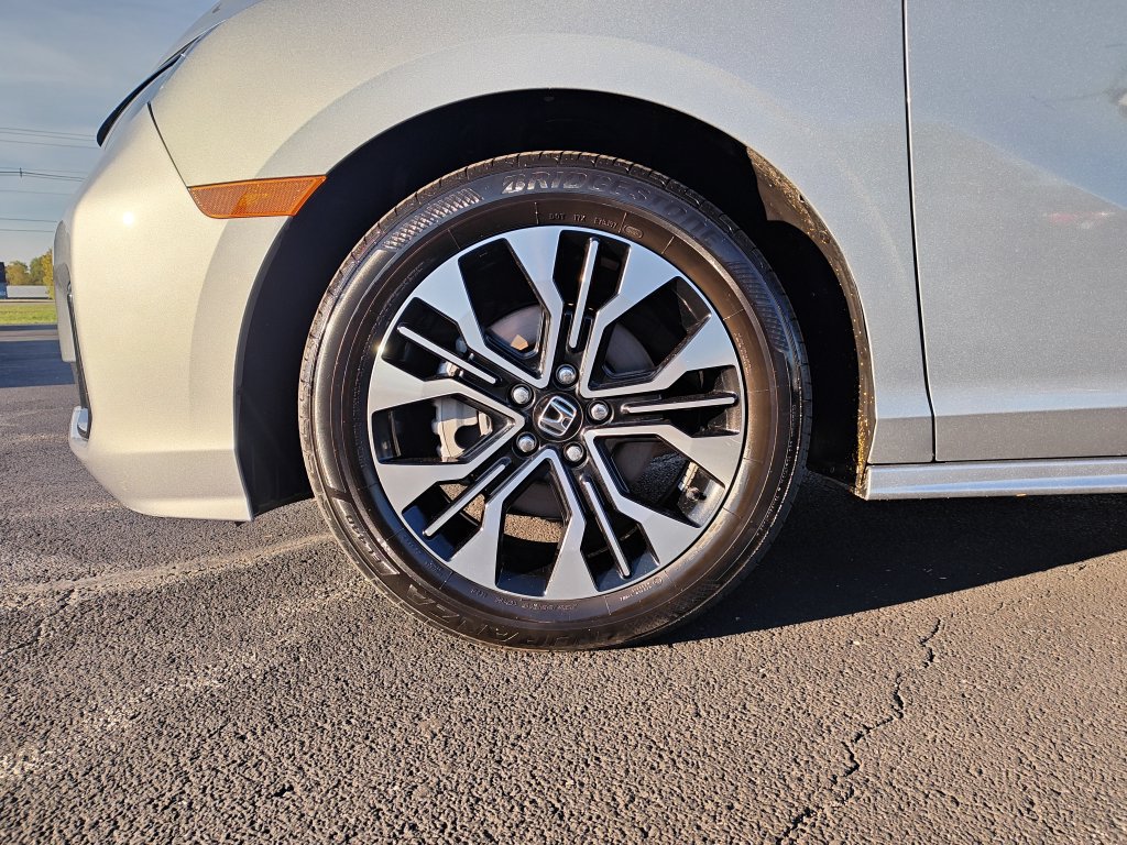 Used 2025 Honda Odyssey Elite image 10
