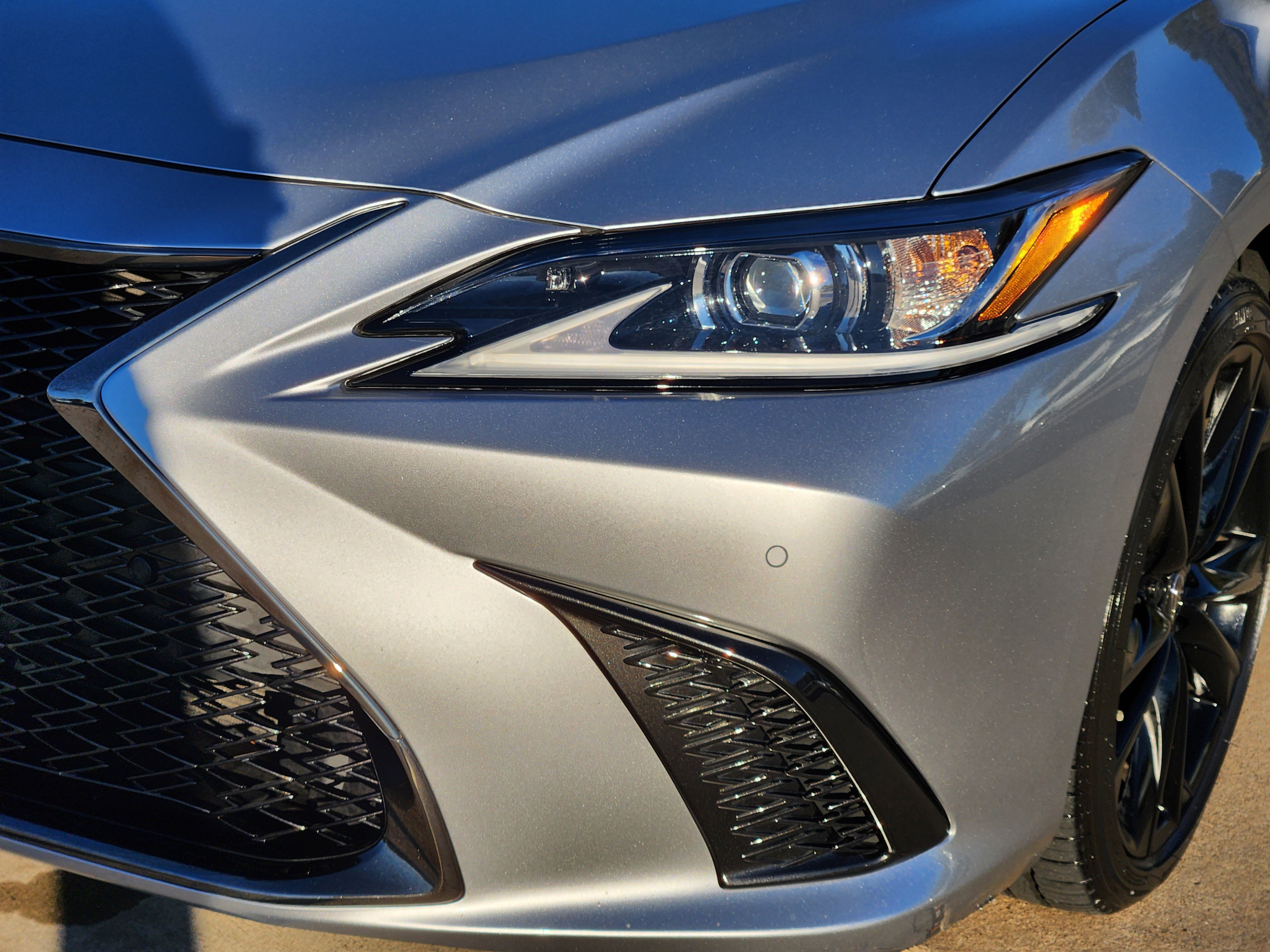 Certified 2022 Lexus ES 350 F Sport image 6