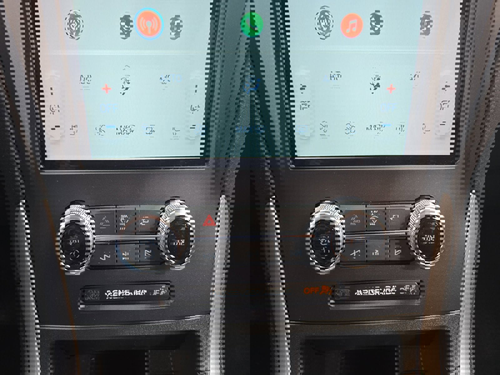 Certified 2024 Ford Edge SEL w/ Convenience Package image 20