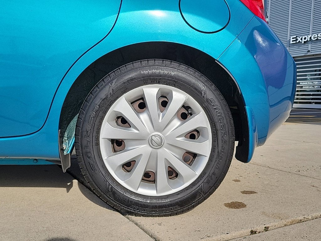 Used 2014 Nissan Versa Note SV FWD image 7
