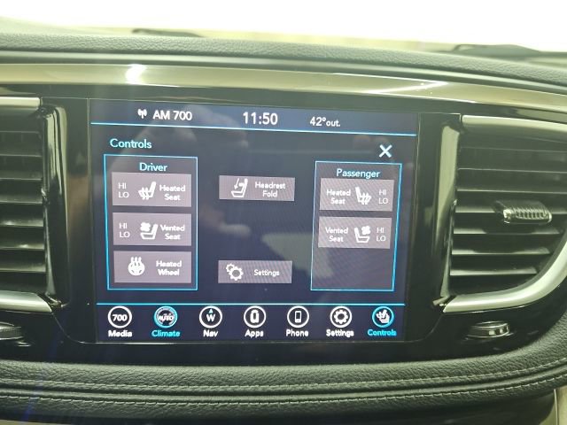 Used 2020 Chrysler Pacifica Limited FWD image 4
