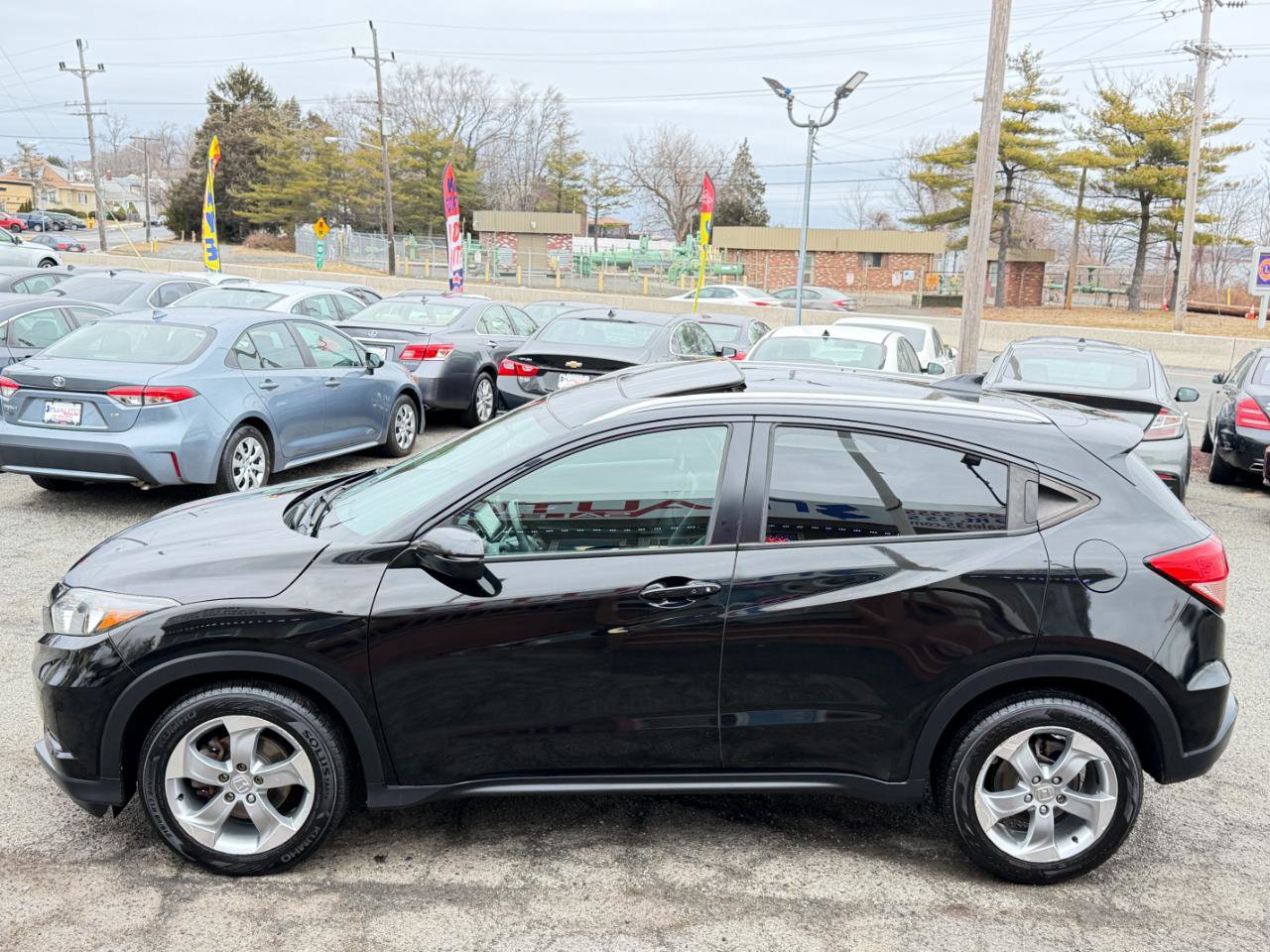 Used 2017 Honda HR-V EX-L image 7