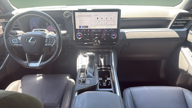 Used 2024 Lexus GX 550 AWD/4WD image 40