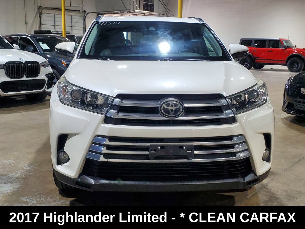 Used 2017 Toyota Highlander Limited FWD image 2