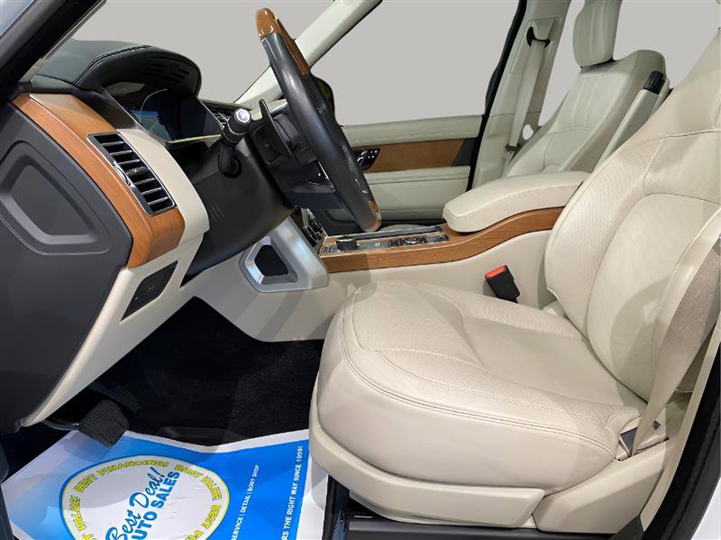 Used 2020 Land Rover Range Rover HSE image 20