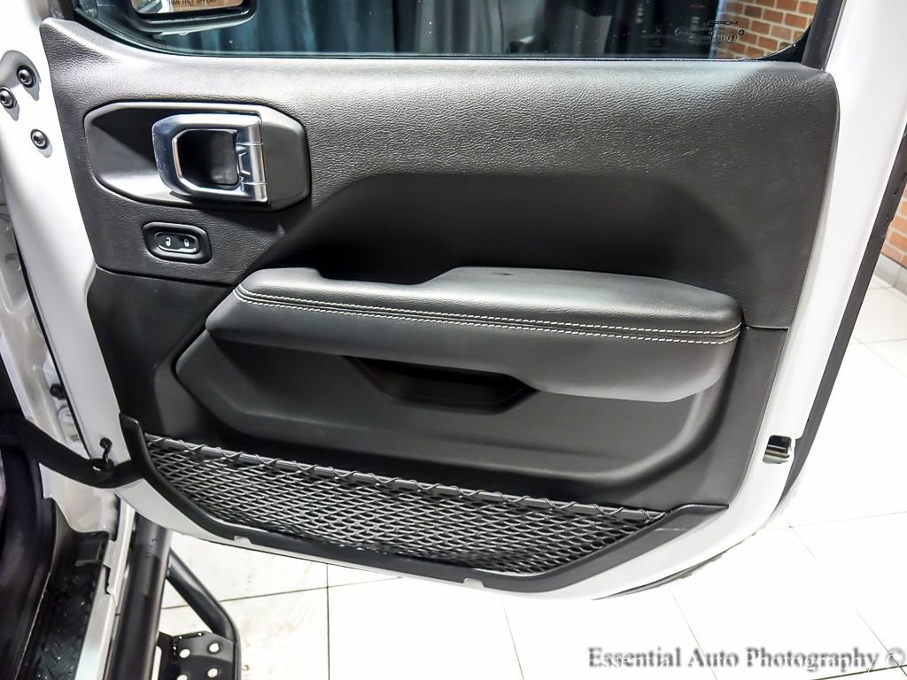 Used 2023 Jeep Wrangler Unlimited Sahara w/ Cold Weather Group image 25