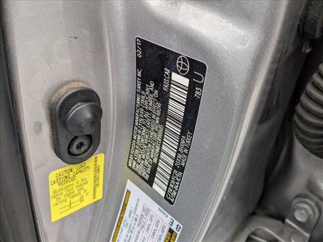 Used 2018 Toyota C-HR XLE image 25