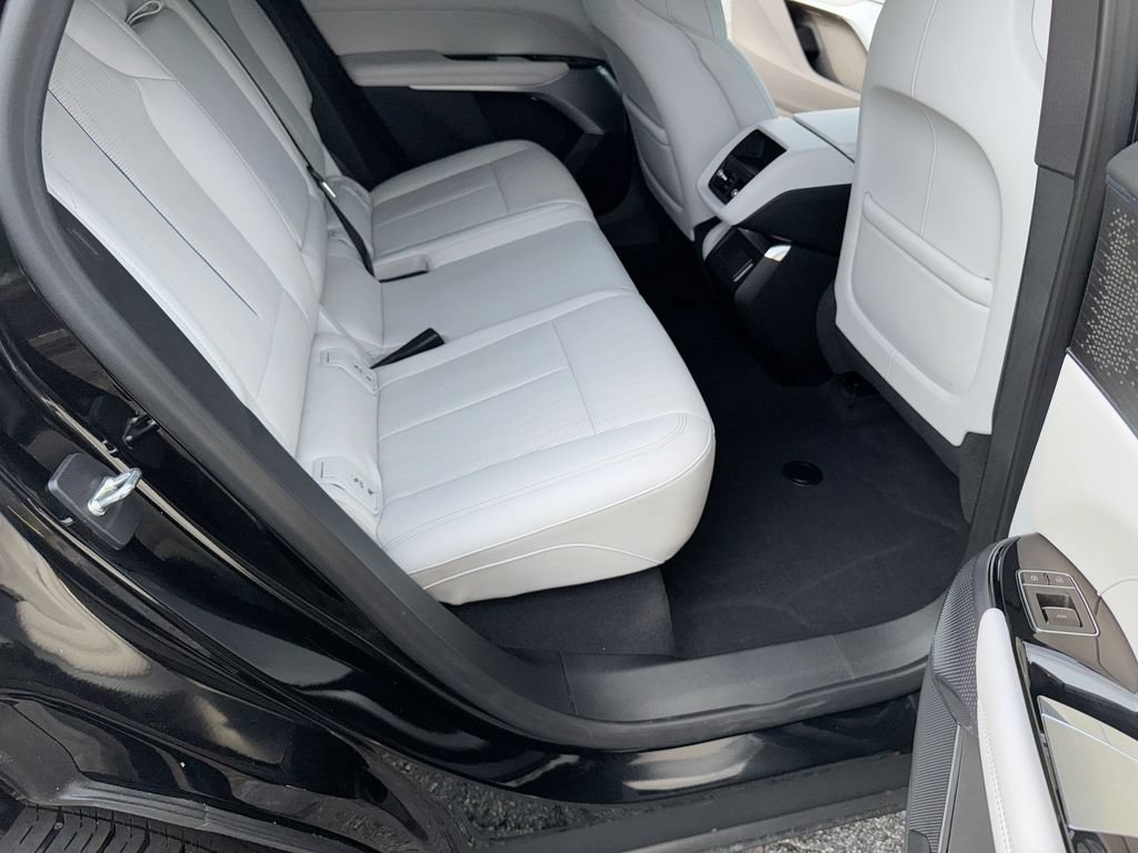 Used 2023 Cadillac Lyriq AWD image 29