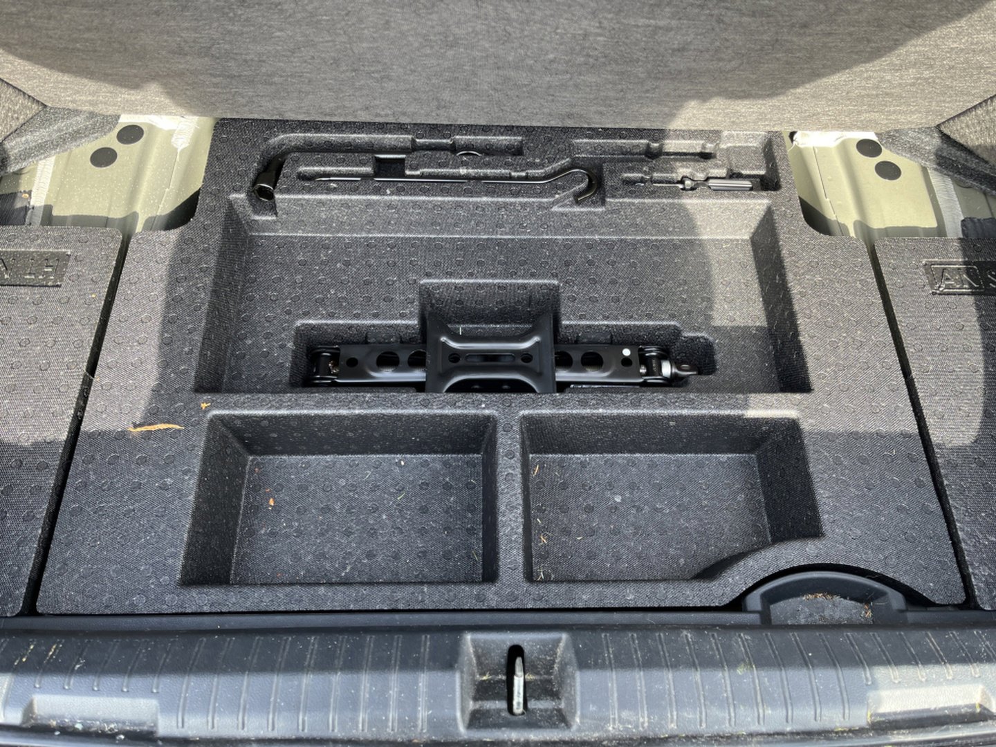 Used 2023 Subaru Legacy Limited image 12