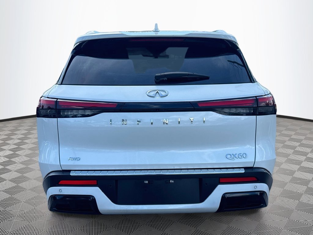 Used 2023 INFINITI QX60 Luxe w/ Vision Package AWD/4WD image 7