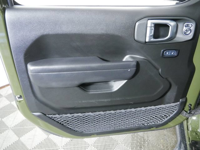 Certified 2023 Jeep Gladiator Rubicon w/ Cold Weather Group AWD/4WD image 20