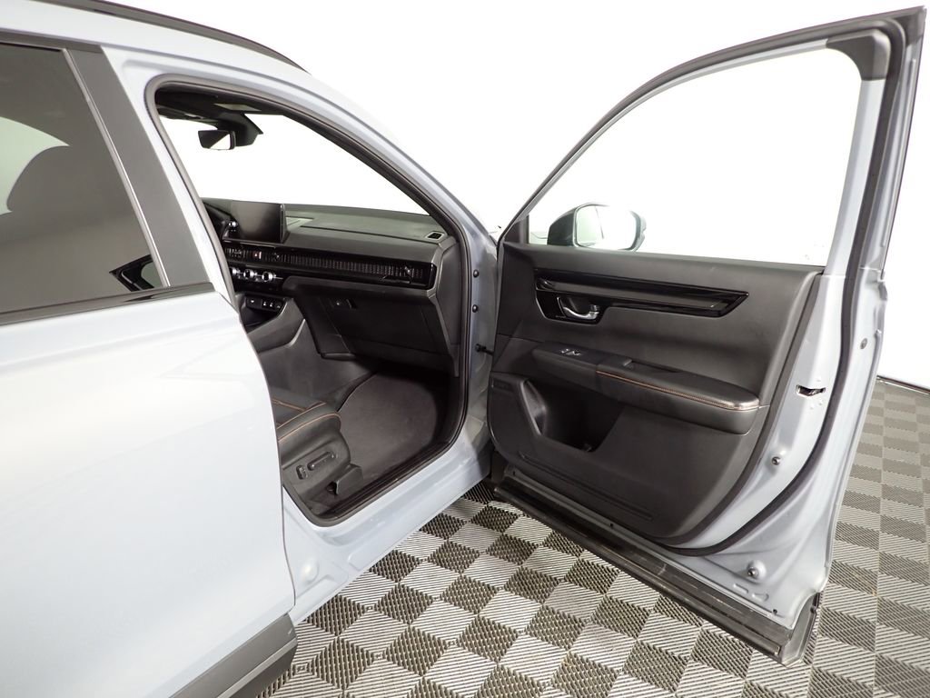 Used 2026 Honda CR-V Sport Touring image 40