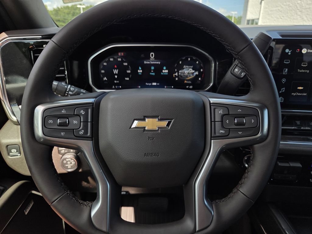 New 2026 Chevrolet Silverado 2500 LTZ w/ LTZ Premium Package AWD/4WD image 25