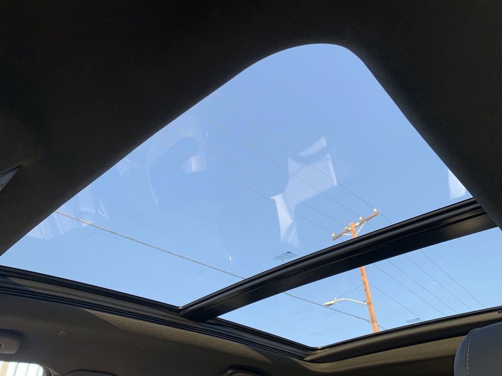 Certified 2025 Cadillac XT5 Premium Luxury image 16