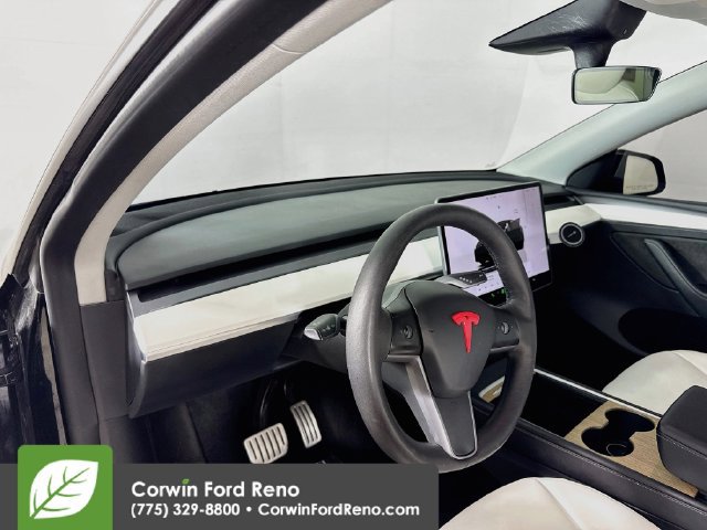 Used 2022 Tesla Model Y Performance AWD/4WD image 10