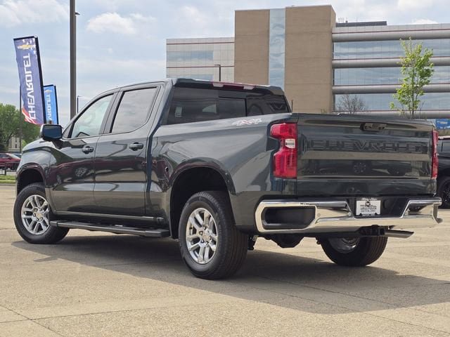New 2026 Chevrolet Silverado 1500 LT w/ Safety Package AWD/4WD image 11