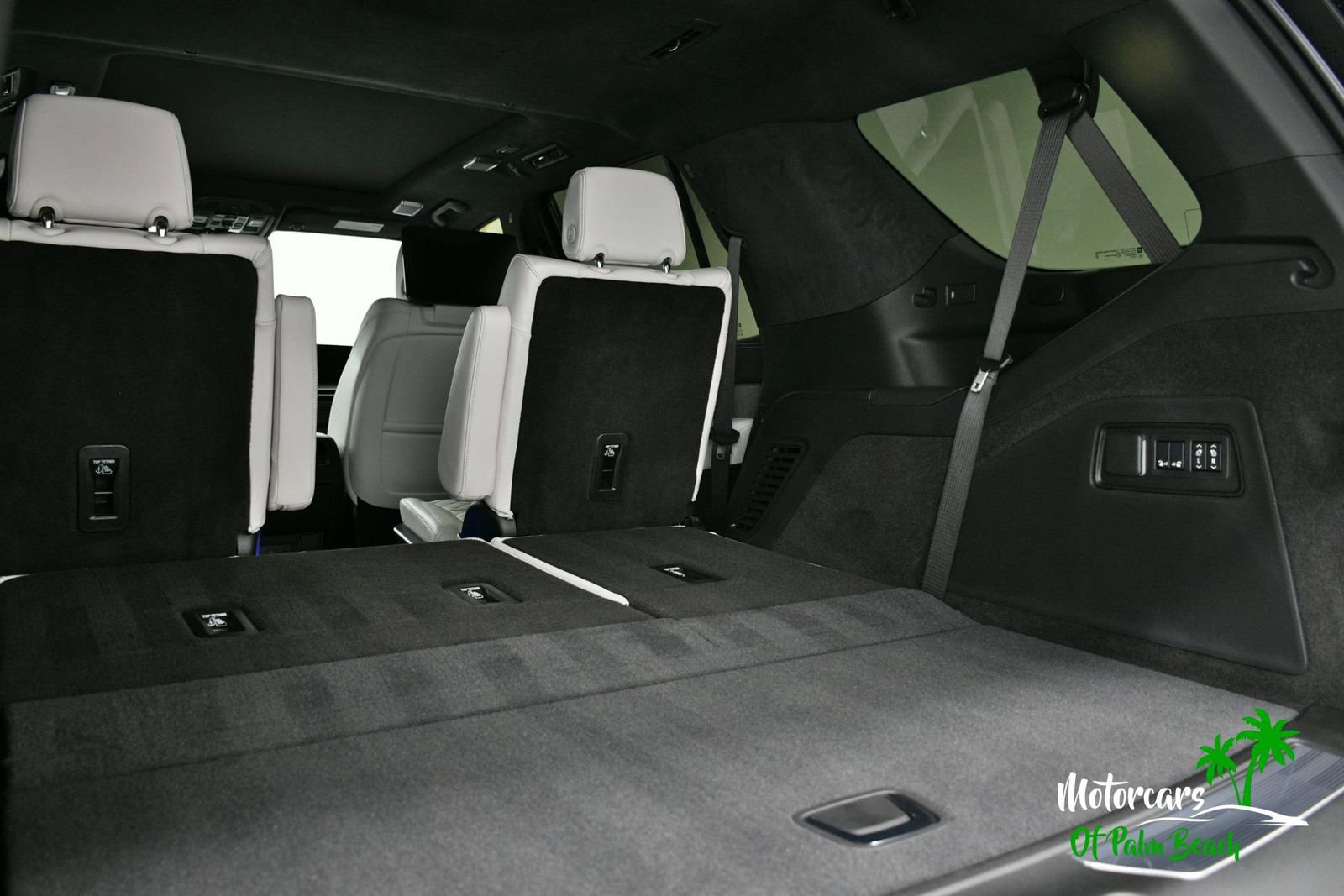 Used 2026 Cadillac Escalade V w/ LPO, ONYX Package image 67