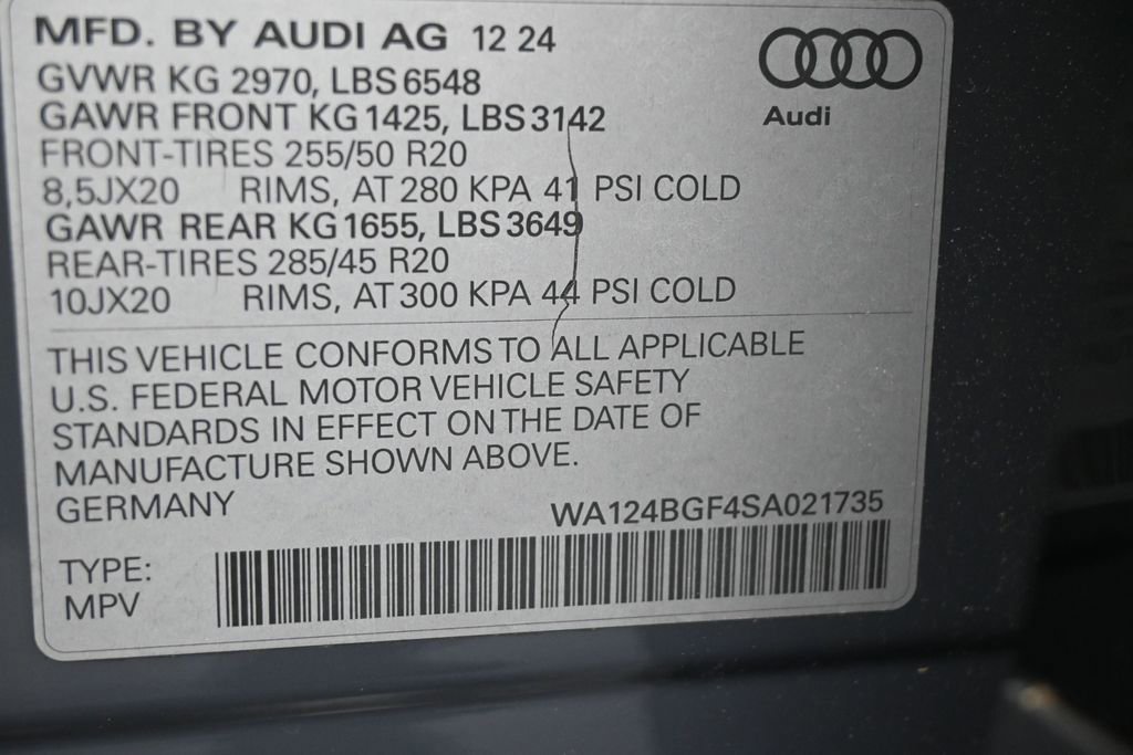 Used 2025 Audi Q6 e-tron Premium Plus w/ Premium Plus AWD/4WD image 13