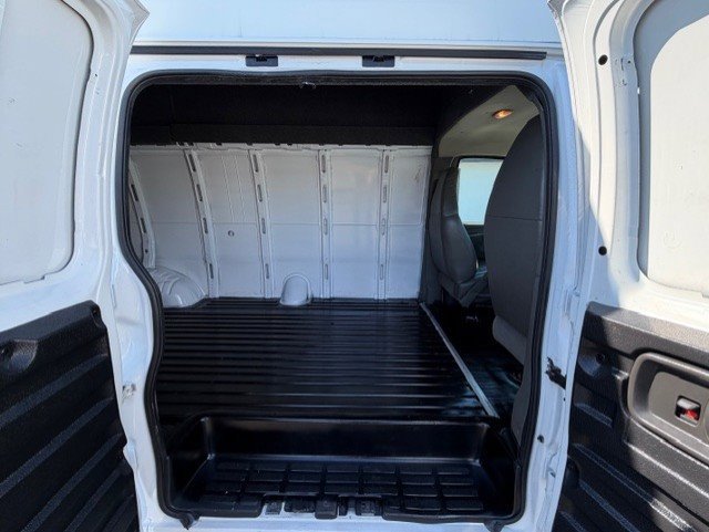 Used 2006 Chevrolet Express 3500 Extended image 16