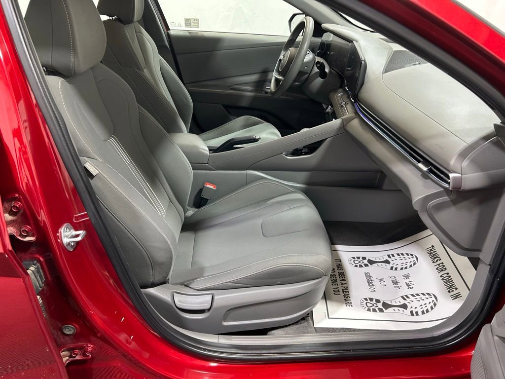 Used 2024 Hyundai Elantra SEL image 10