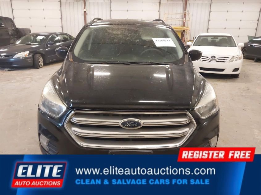 Used 2018 Ford Escape SE image 24