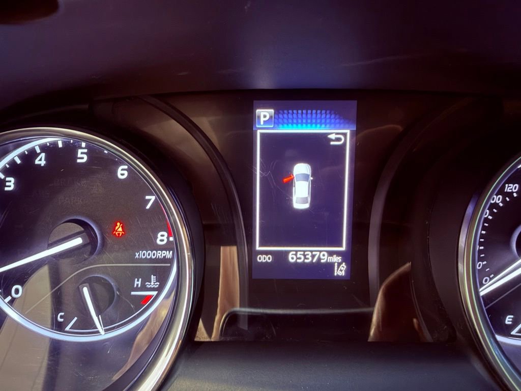 Used 2018 Toyota Camry SE image 20