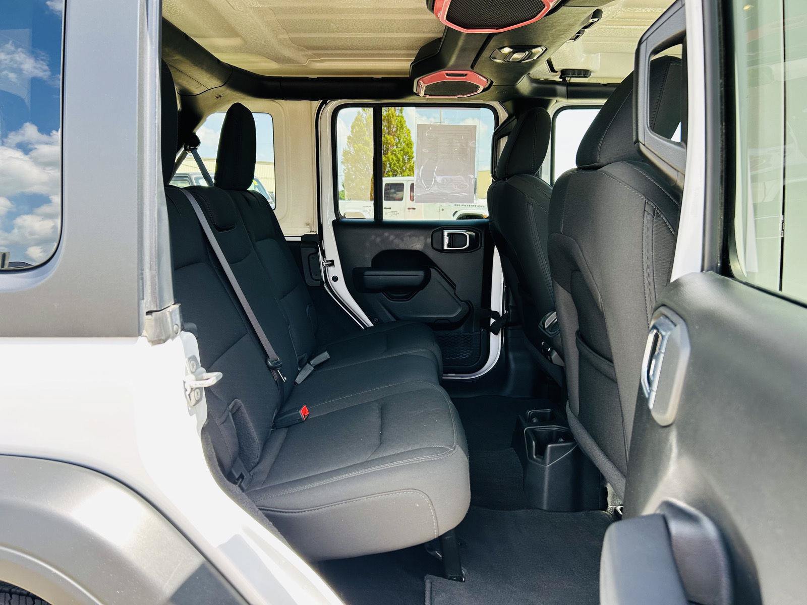 Used 2022 Jeep Wrangler Unlimited Sport AWD/4WD image 26