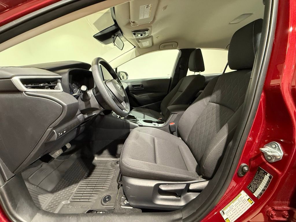 Certified 2025 Toyota Corolla LE image 12
