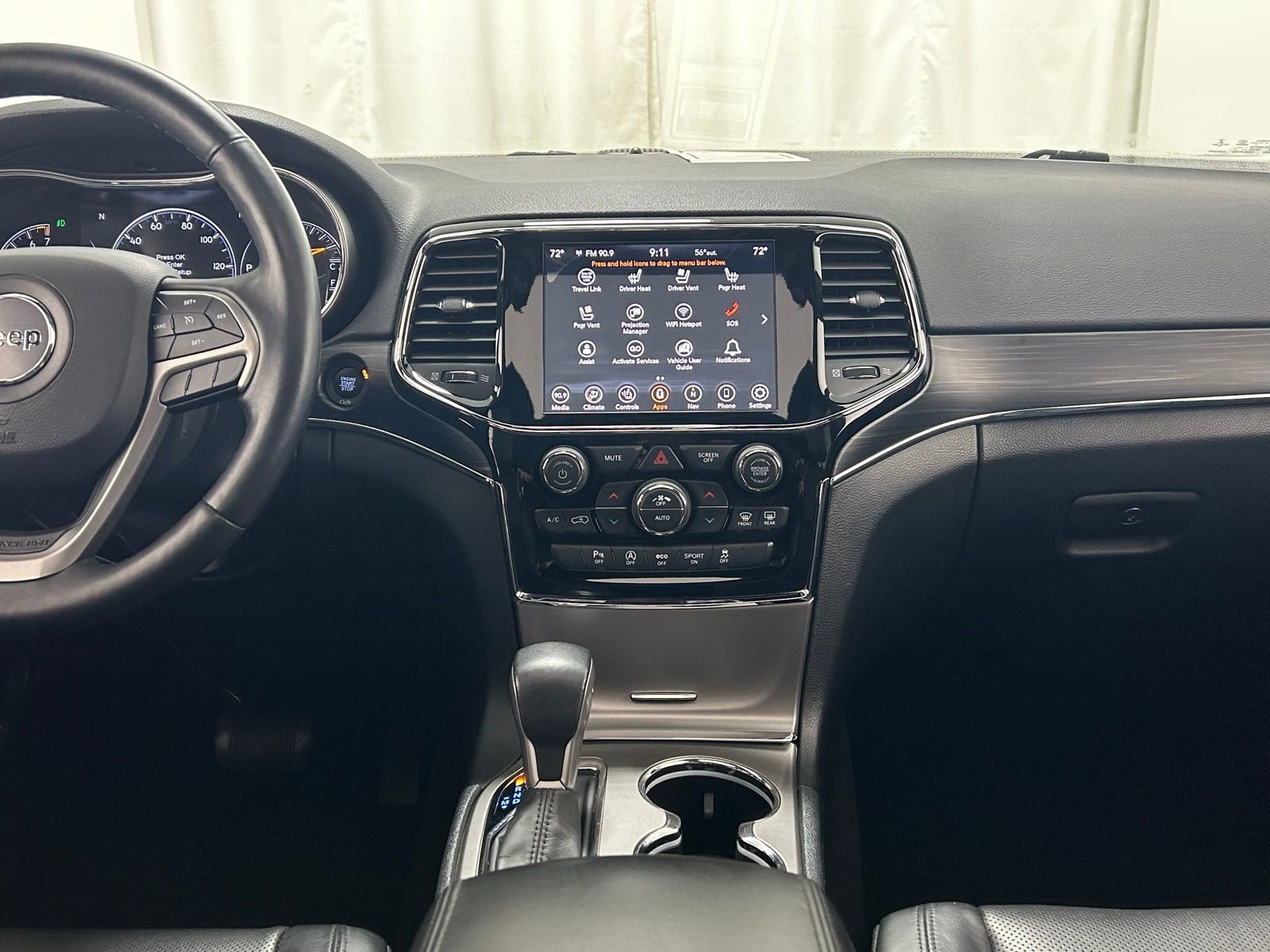 Used 2020 Jeep Grand Cherokee Limited w/ Luxury Group II image 9