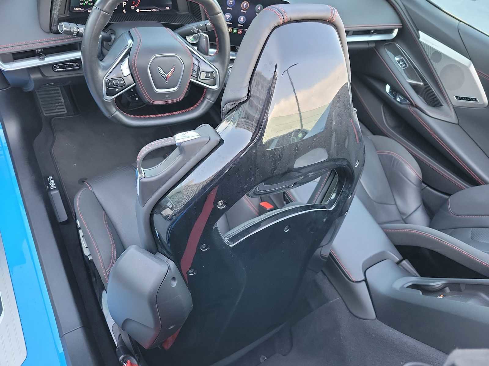Used 2021 Chevrolet Corvette Stingray Premium Conv w/ Z51 Performance Package RWD image 18