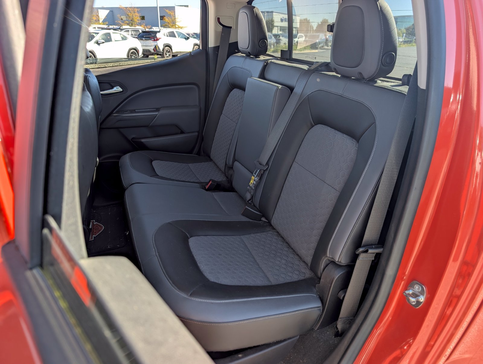 Used 2016 Chevrolet Colorado Z71 AWD/4WD image 24