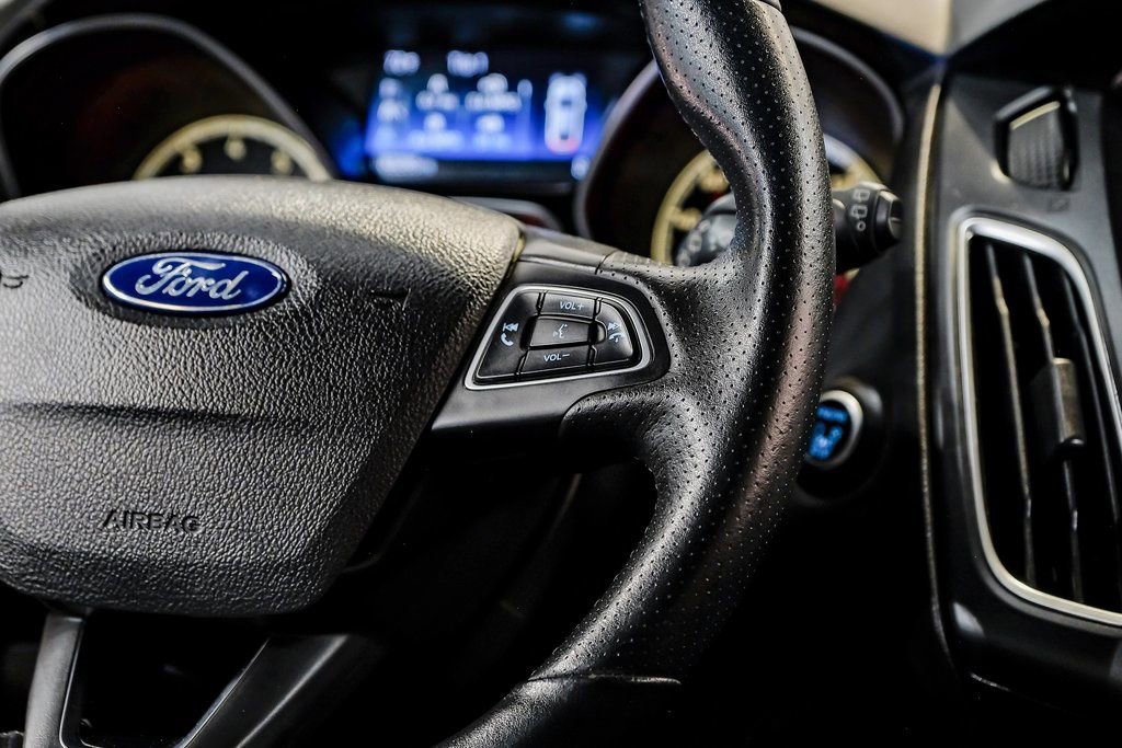 Used 2015 Ford Focus ST image 23