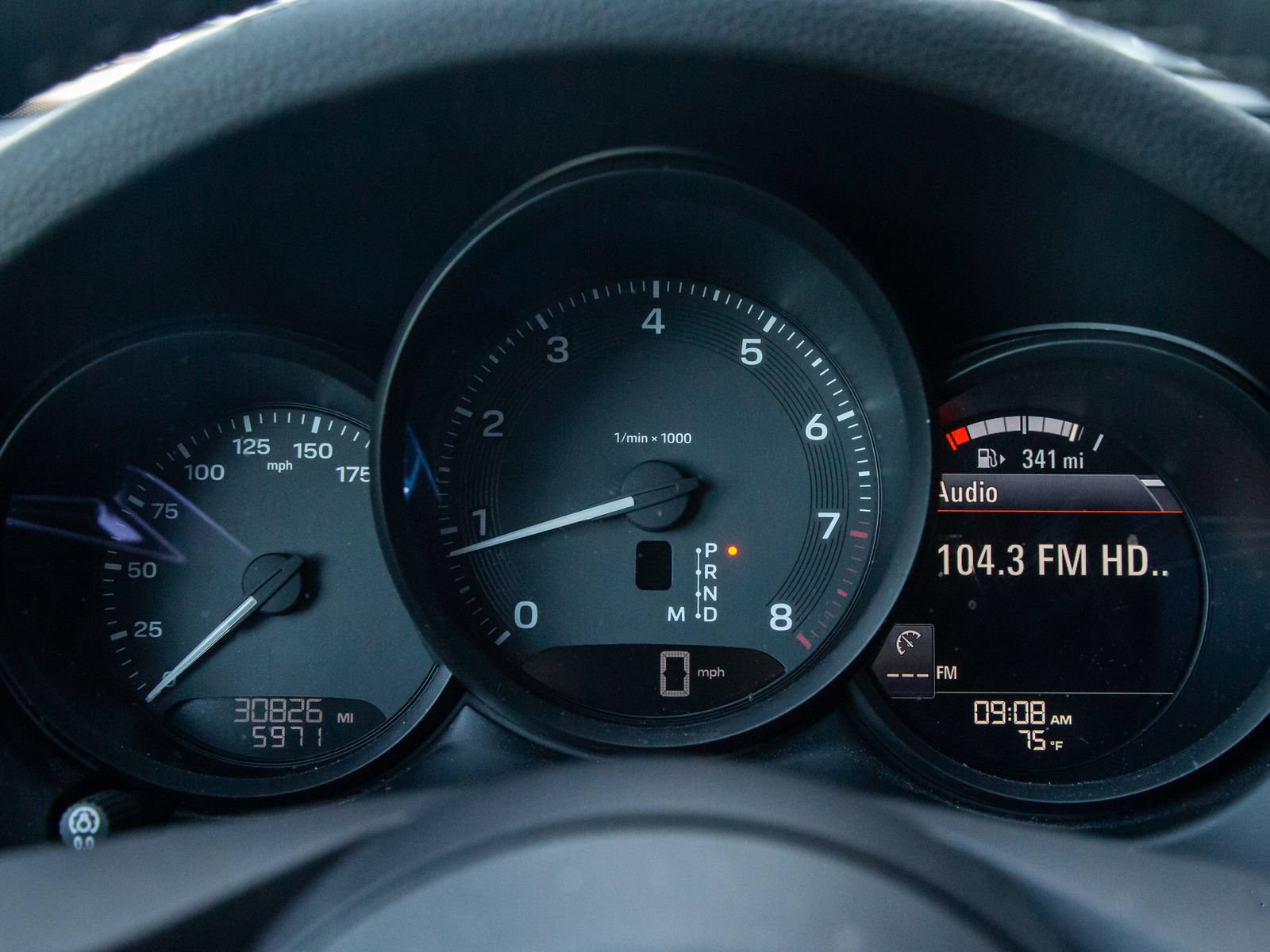 Certified 2023 Porsche Macan AWD/4WD image 11