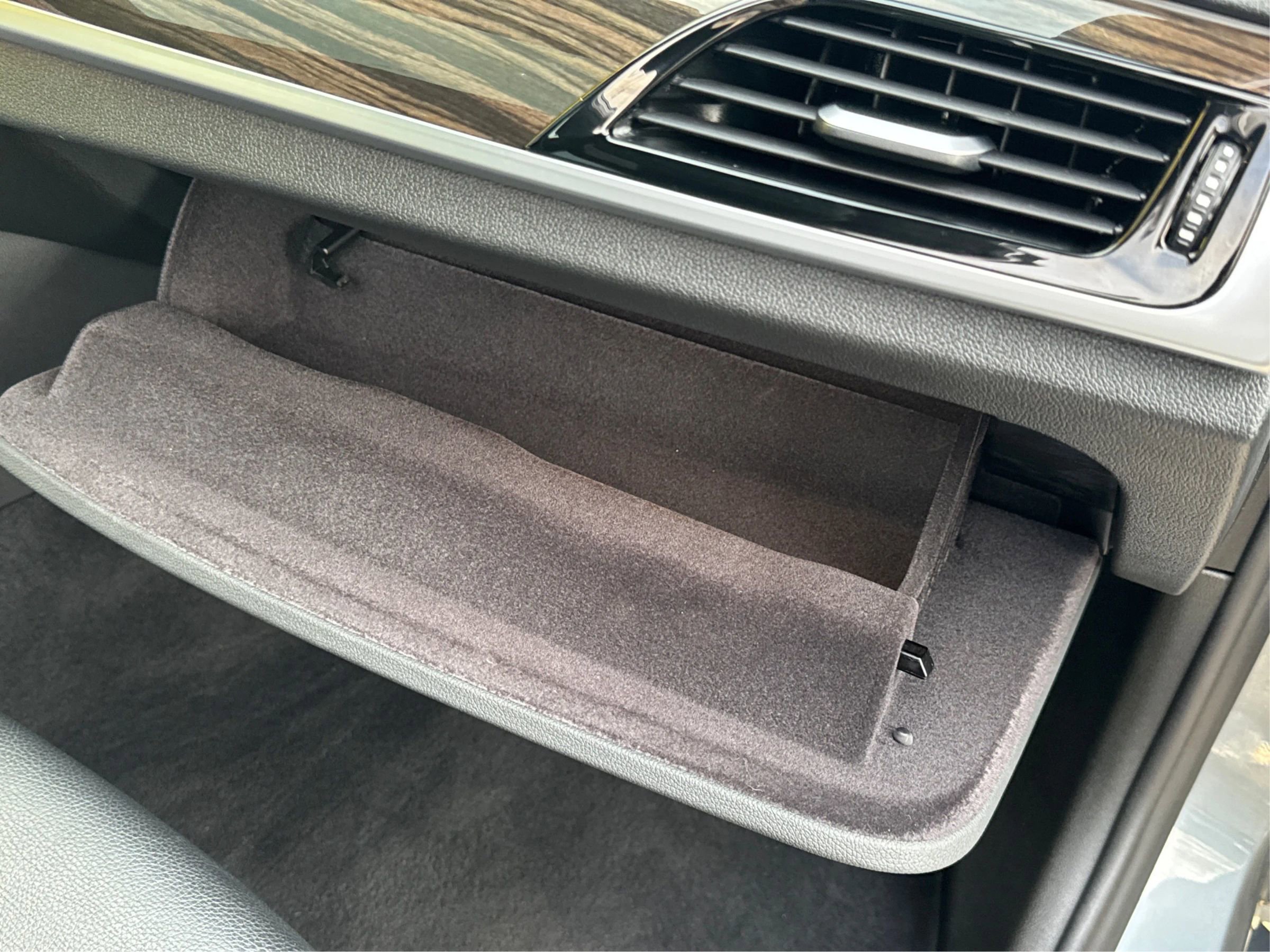 Used 2019 BMW 540i xDrive 540i xDrive Sedan 4D image 38