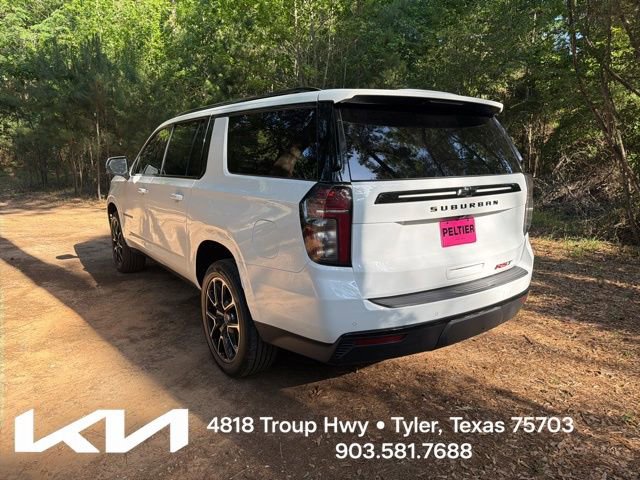 Used 2023 Chevrolet Suburban RST w/ Luxury Package RWD image 9
