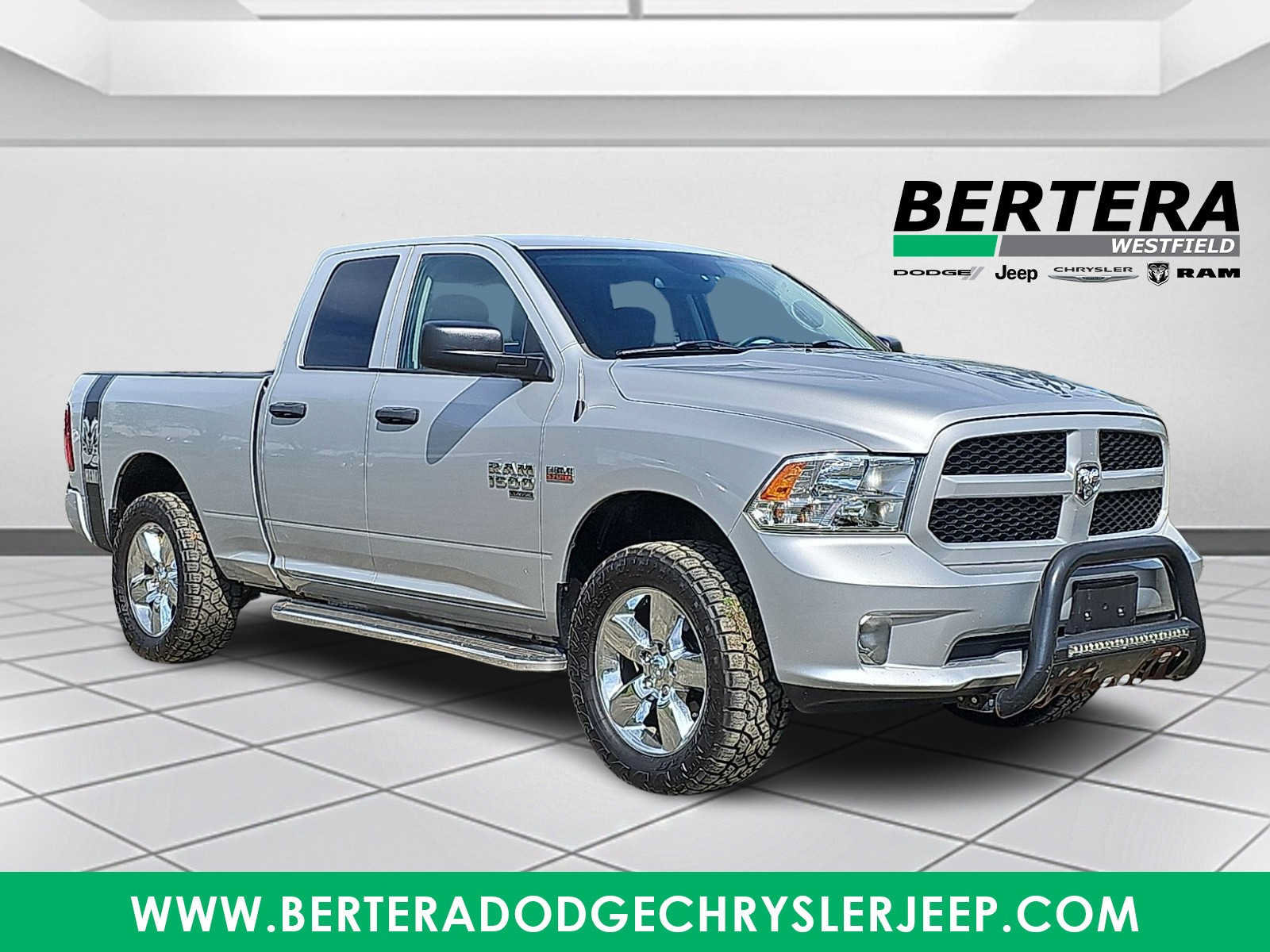 Used 2019 RAM 1500 Express w/ Express Value Package AWD/4WD image 1