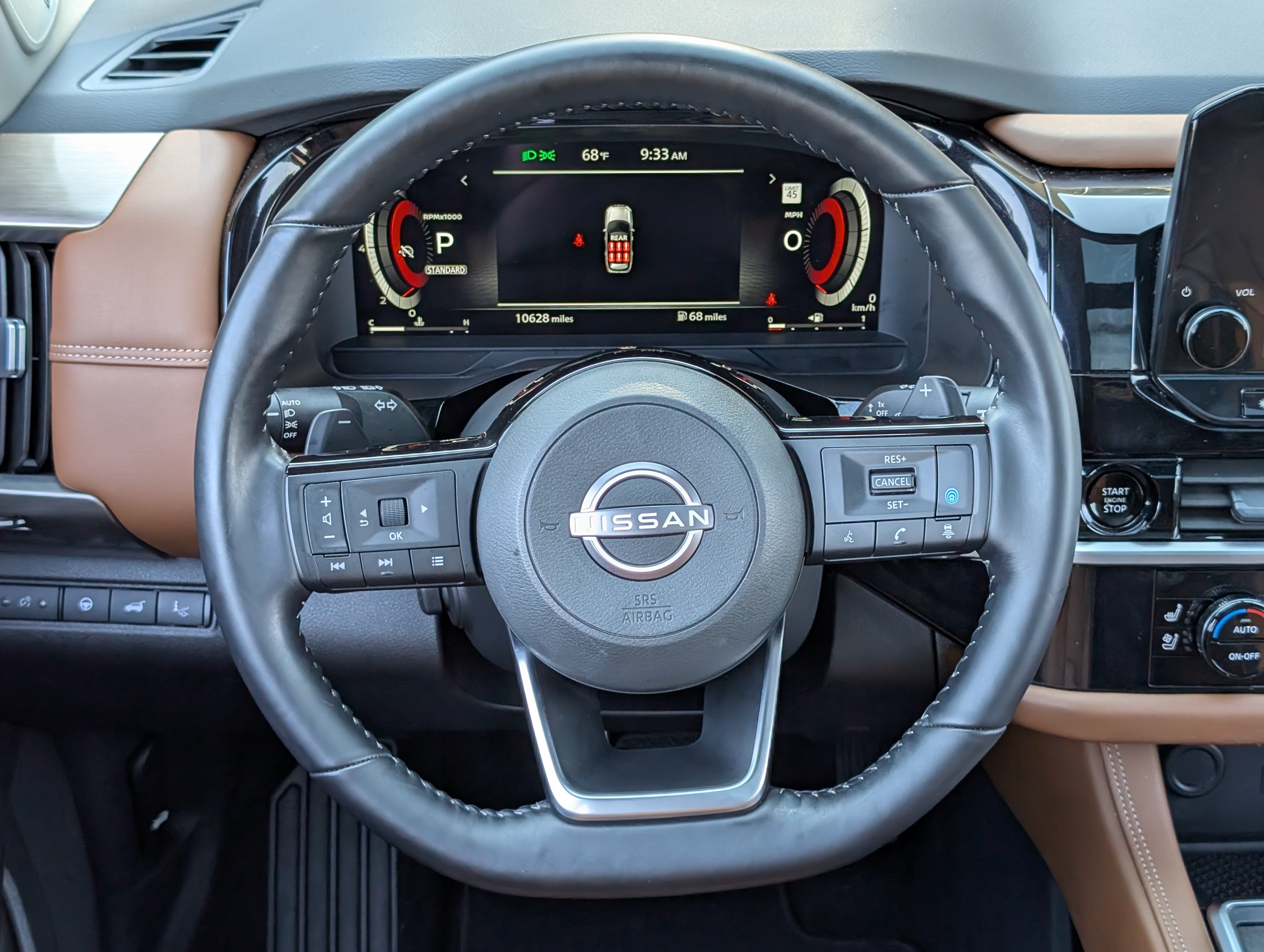 Used 2025 Nissan Pathfinder Platinum w/ Cargo Package FWD image 27