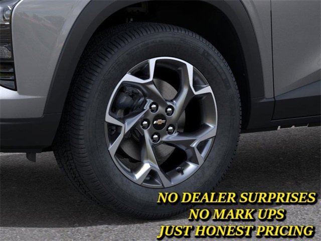 New 2026 Chevrolet Trax LT w/ Driver Confidence Package image 9