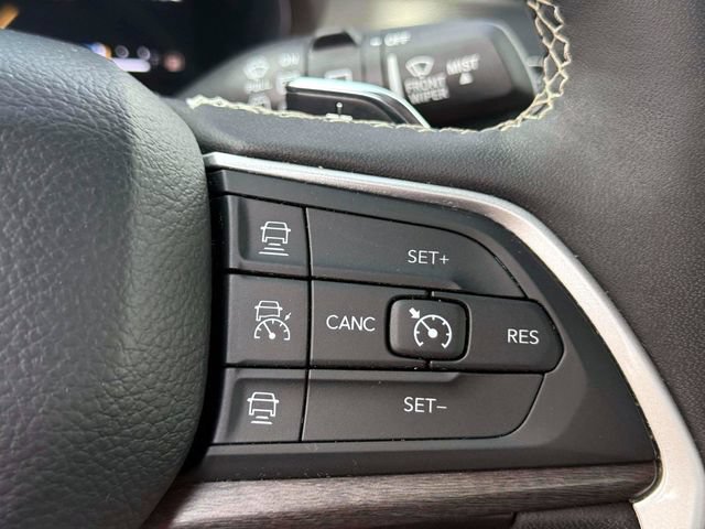 Used 2024 Jeep Grand Cherokee L Limited w/ Luxury Tech Group II AWD/4WD image 26
