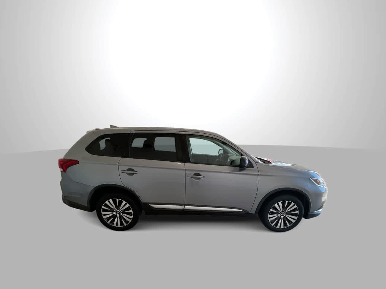 Used 2020 Mitsubishi Outlander ES AWD/4WD image 9