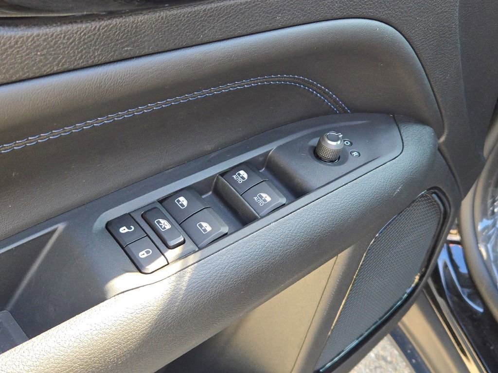 New 2026 Jeep Compass Latitude image 21