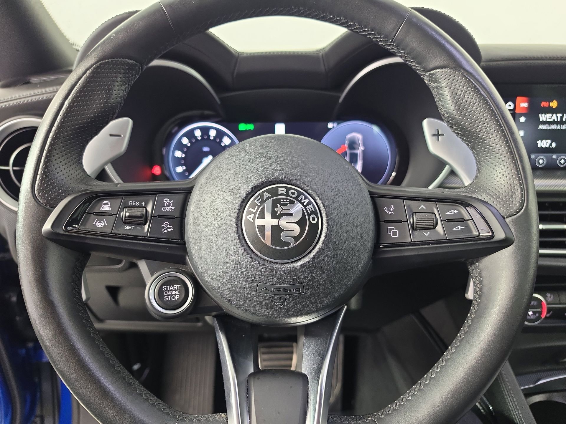 Used 2024 Alfa Romeo Stelvio Veloce AWD/4WD image 23